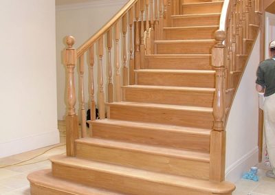 Oak curved staircase with 150mm newel posts